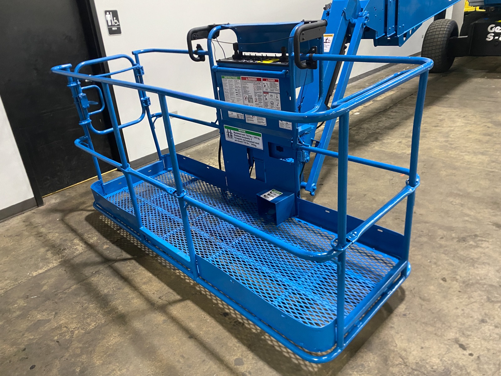 Used 2016 GENIE S85  | Cary, IL