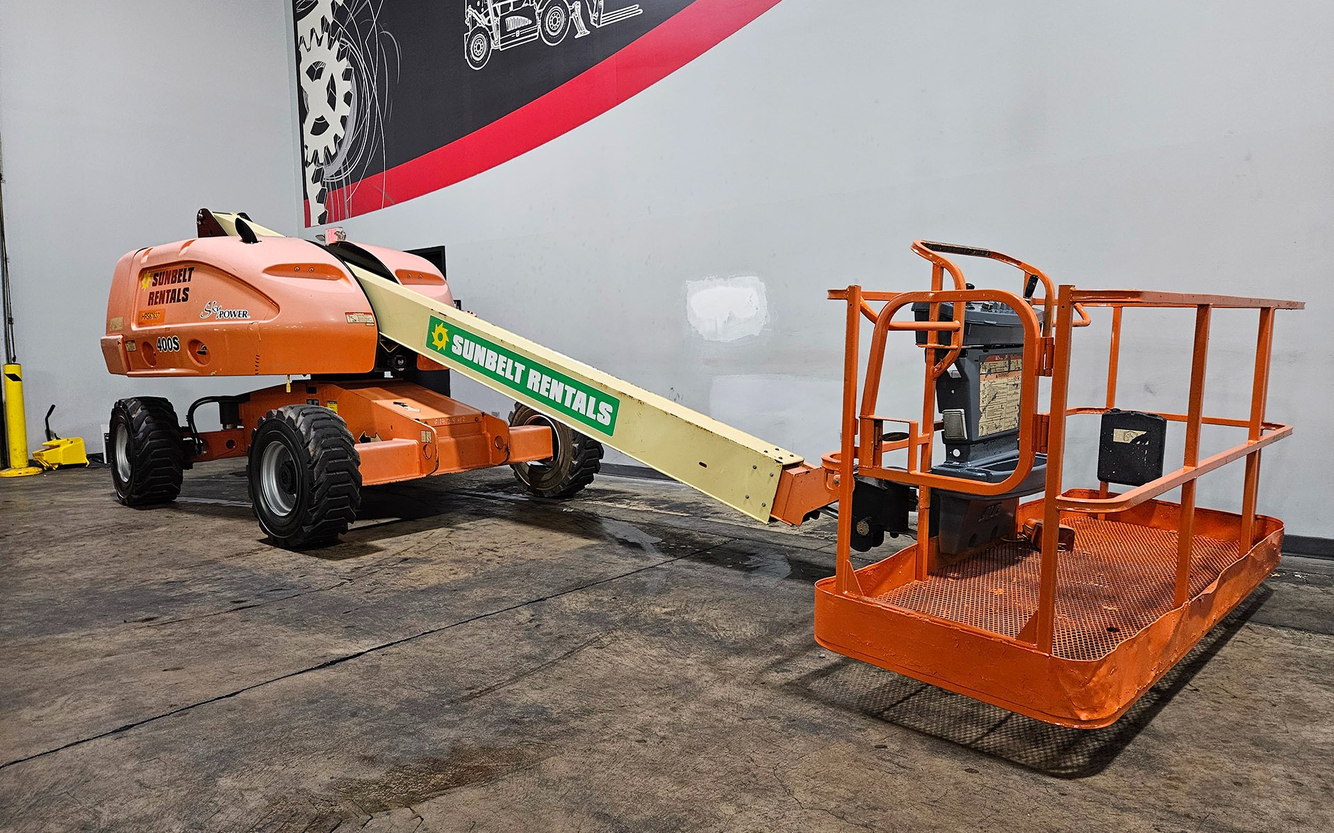 Used 2013 JLG 400S  | Cary, IL