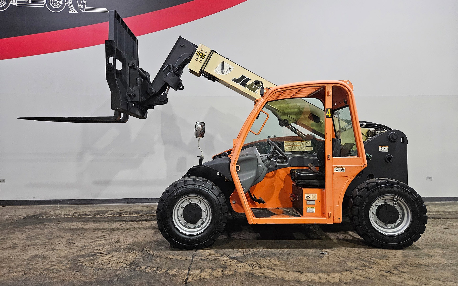 Used 2019 JLG G5-18A  | Cary, IL