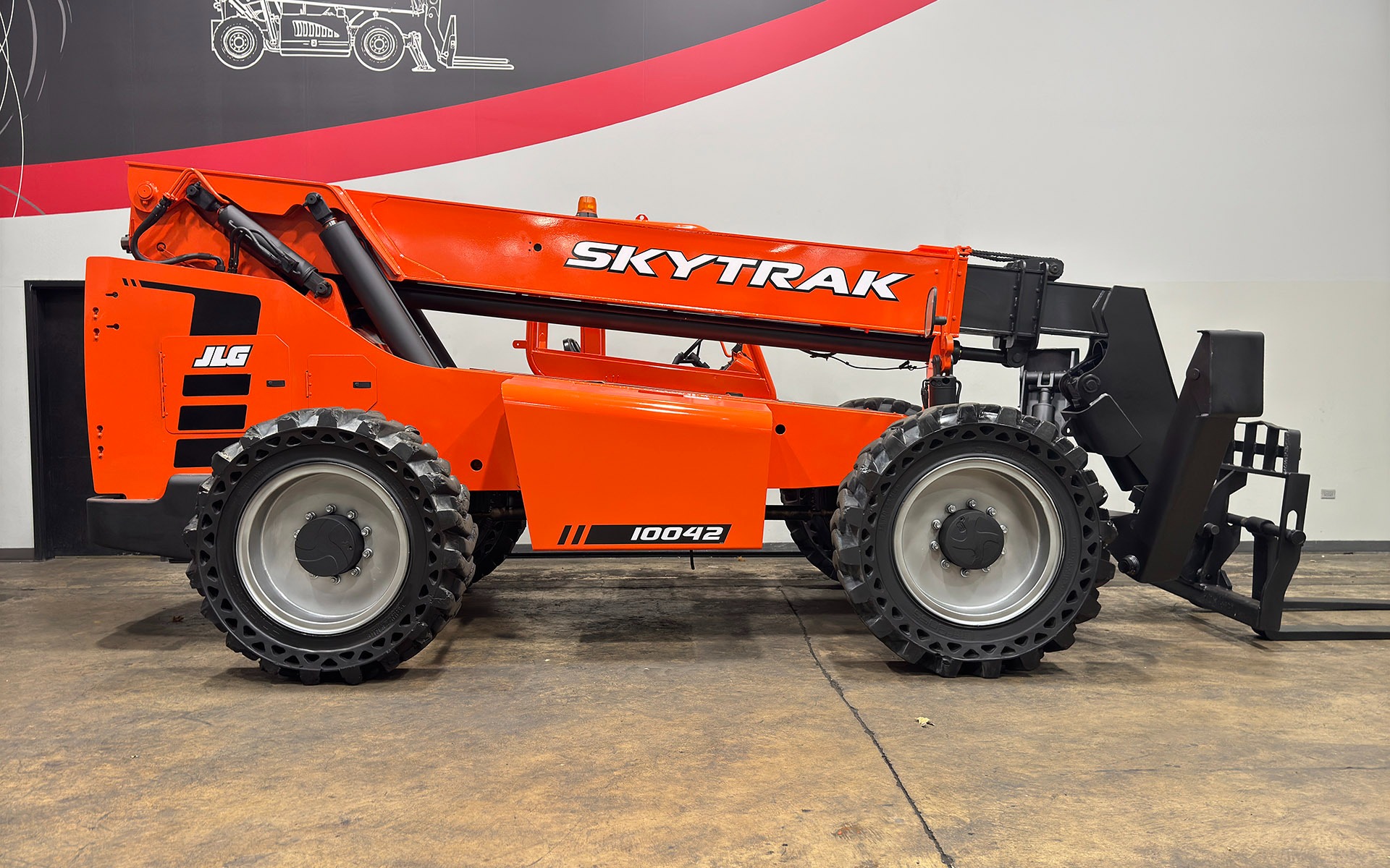 Used 2020 SKYTRAK 10042  | Cary, IL