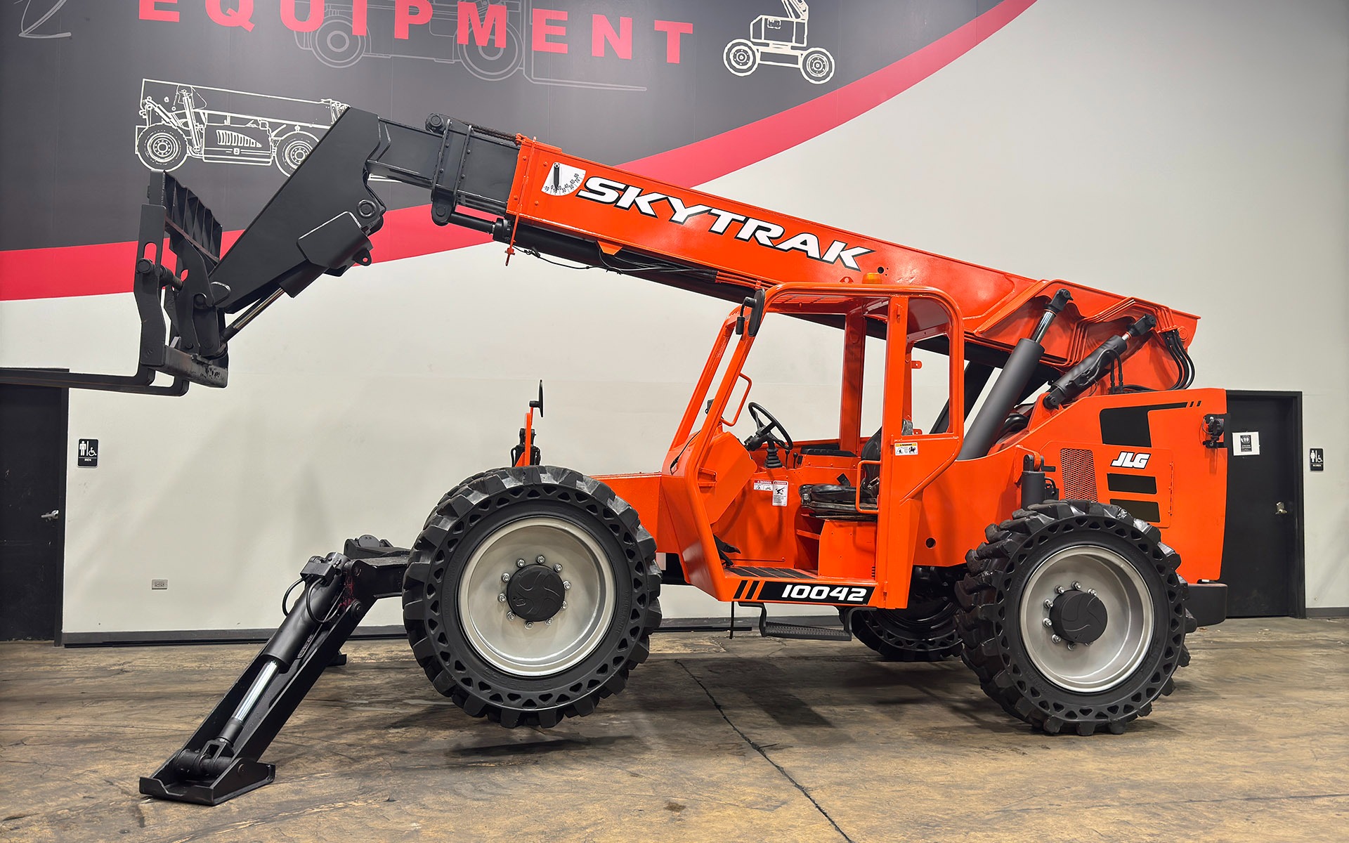 Used 2020 SKYTRAK 10042  | Cary, IL