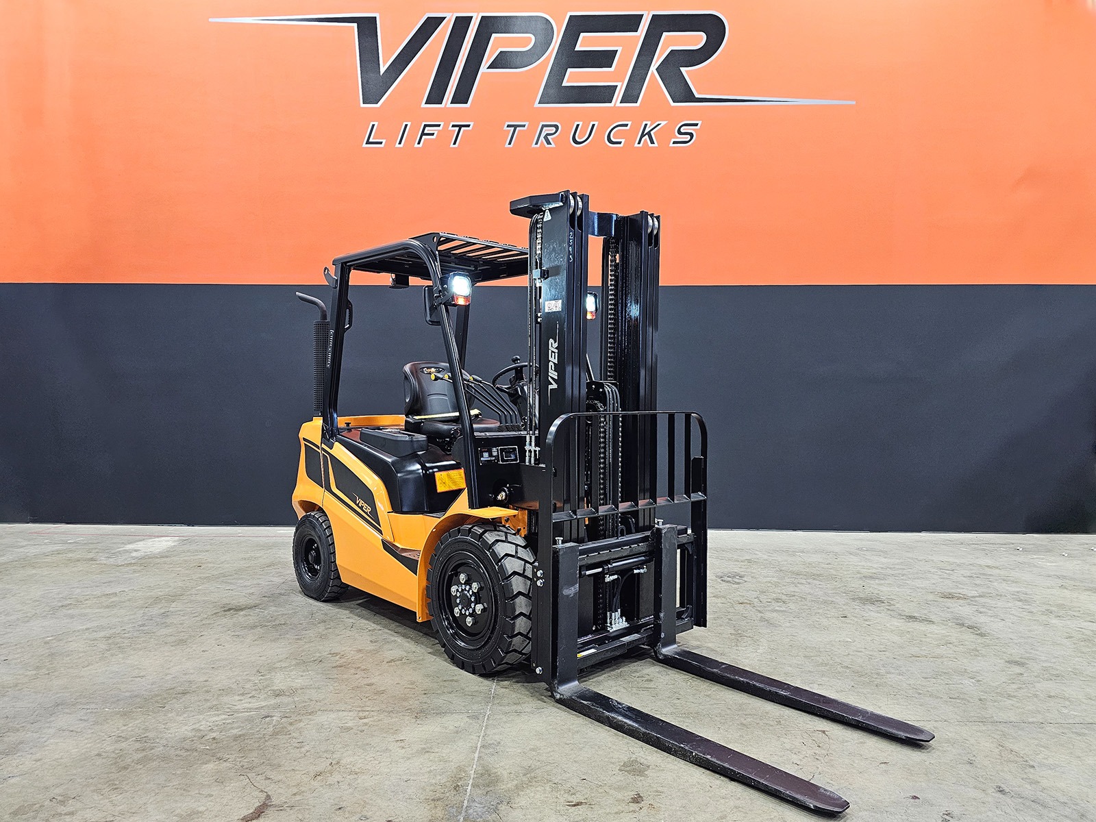 New 2025 VIPER FD35F  | Cary, IL