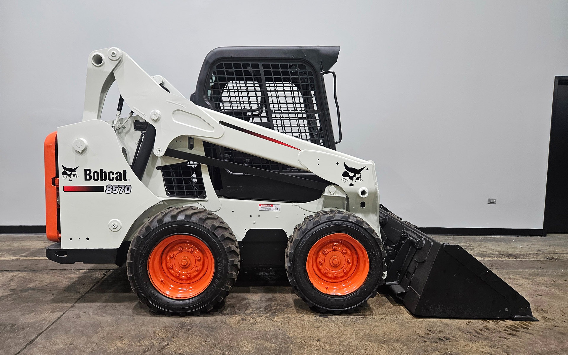 Used 2017 BOBCAT S570  | Cary, IL