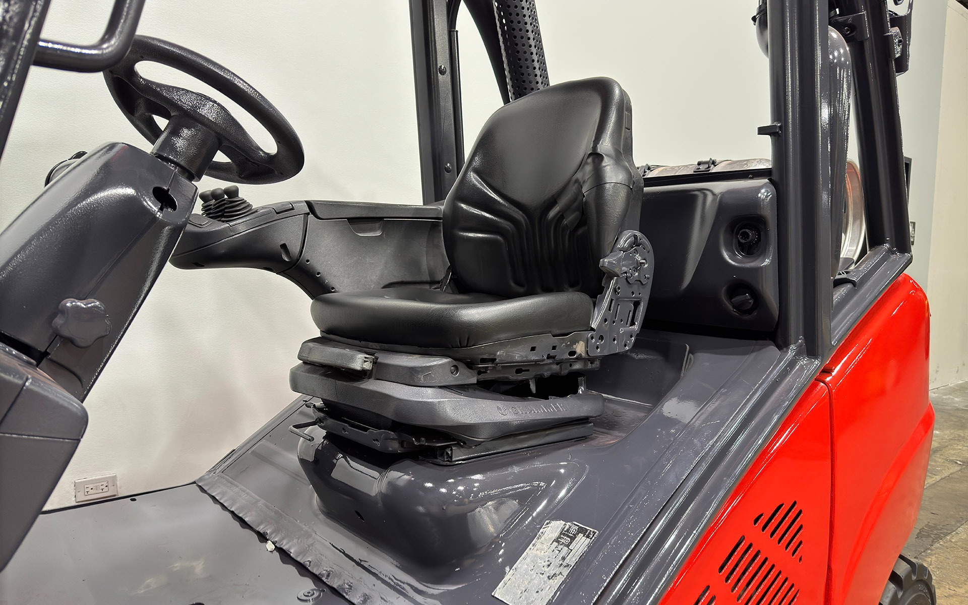 Used 2016 LINDE H30T  | Cary, IL