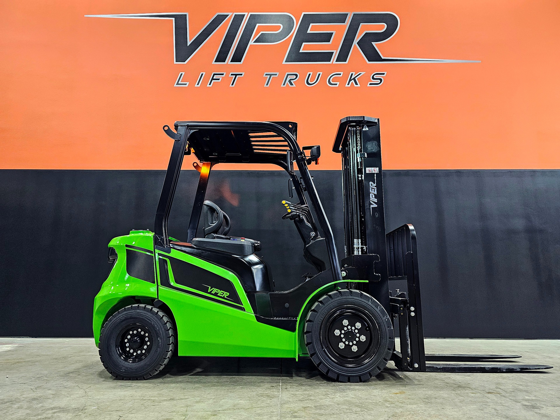 New 2025 VIPER FB30F  | Cary, IL