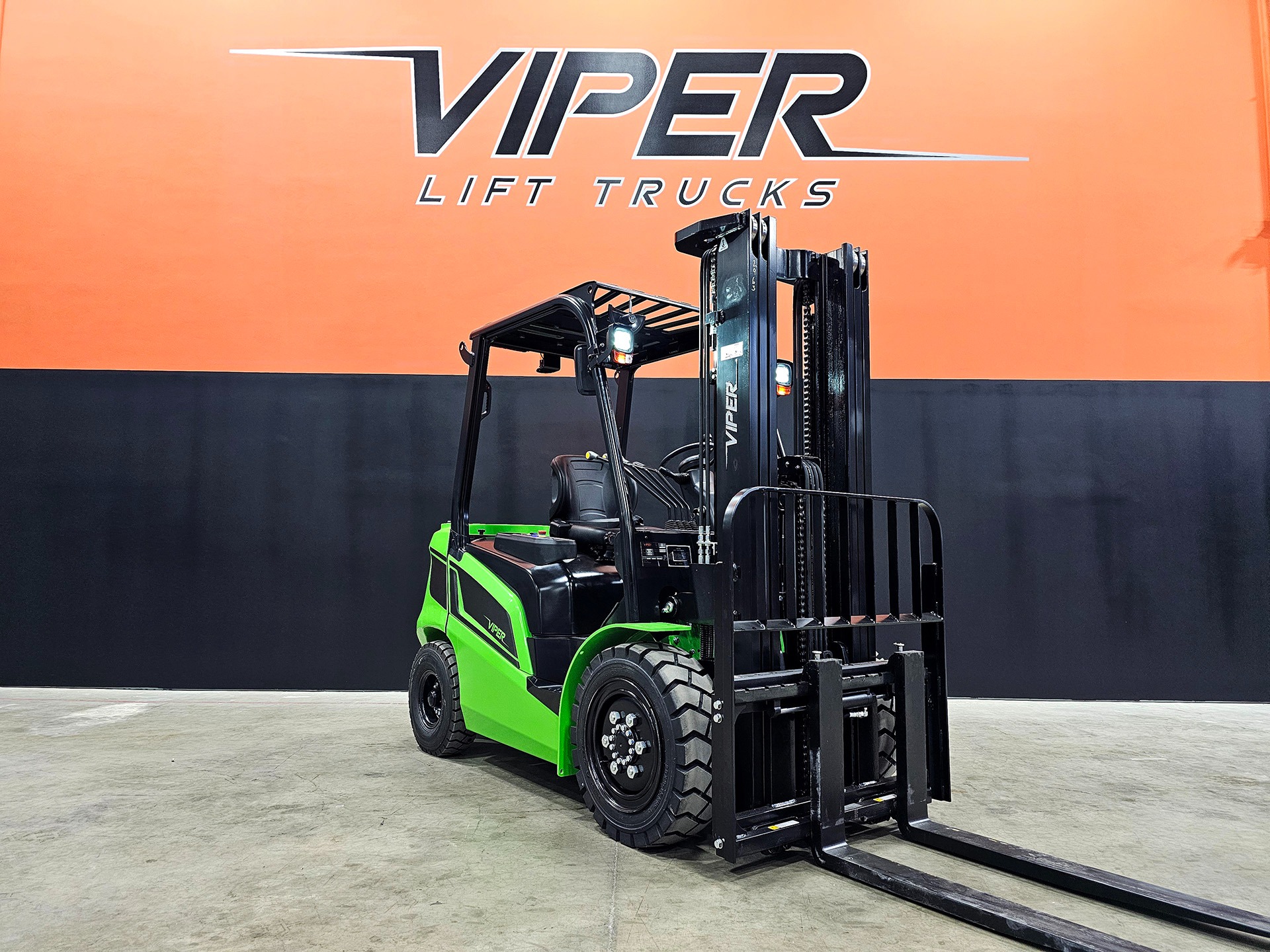 New 2025 VIPER FB30F  | Cary, IL