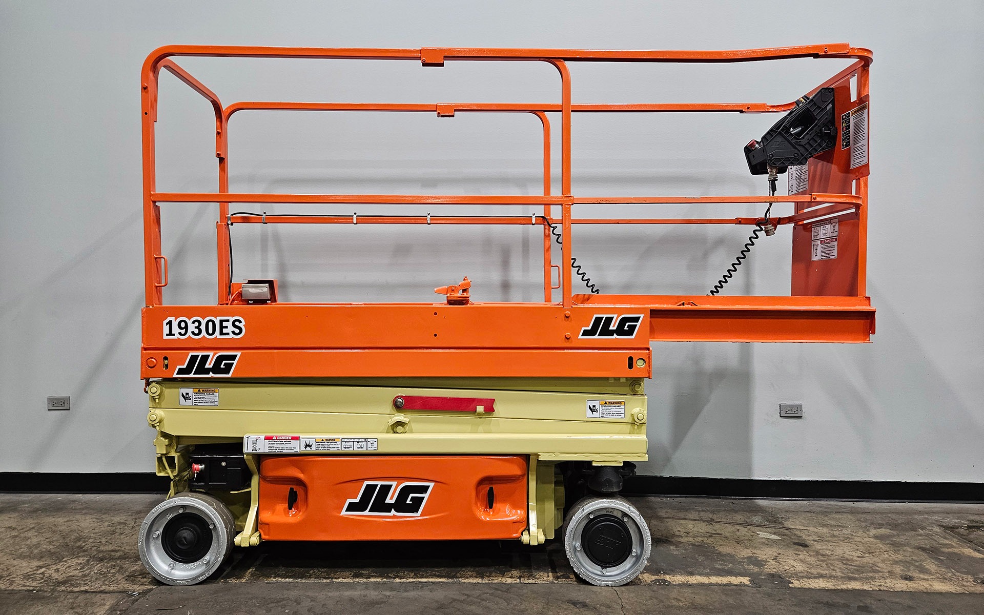 Used 2019 JLG 1930ES  | Cary, IL